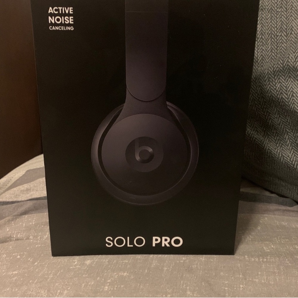 Beats by Dre heads phone solo pro